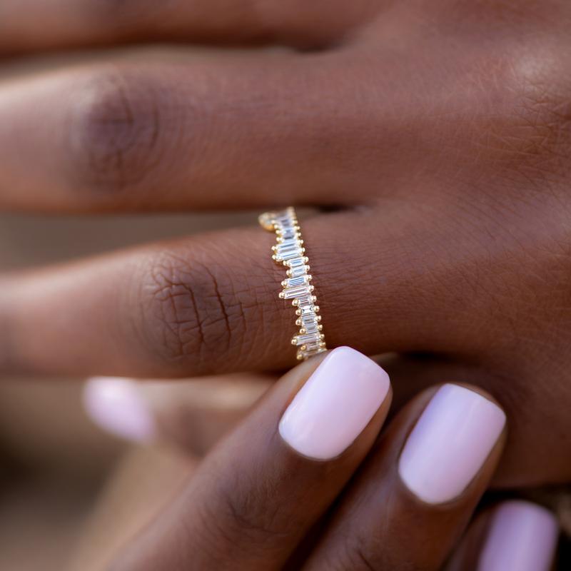 Cityscape iternity ring with needle Bagute daimonds
