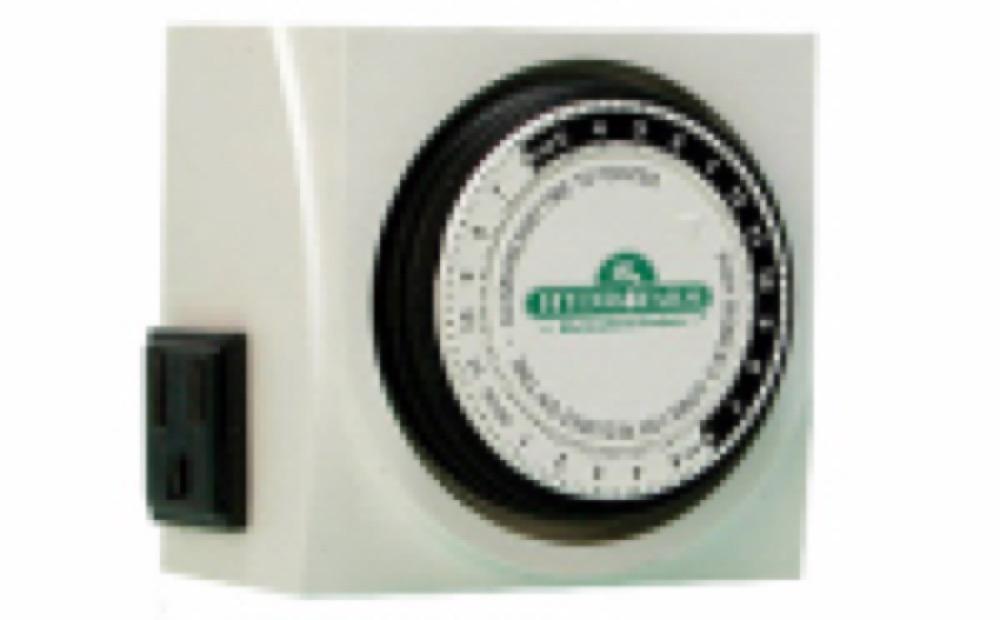 Dual Out Analog Timer