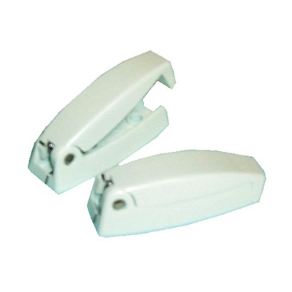 2PK 2" WHT RV DR Catch